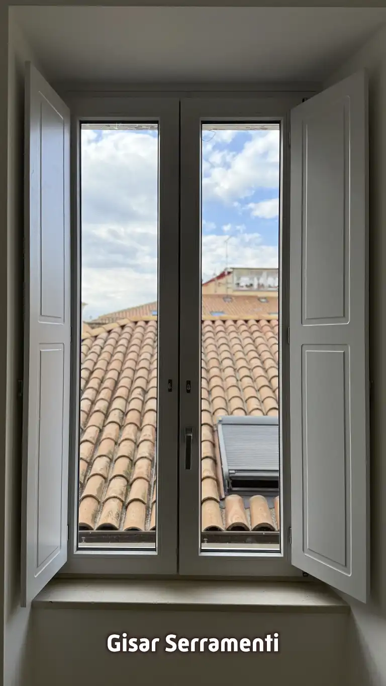 Finestra in PVC a due ante