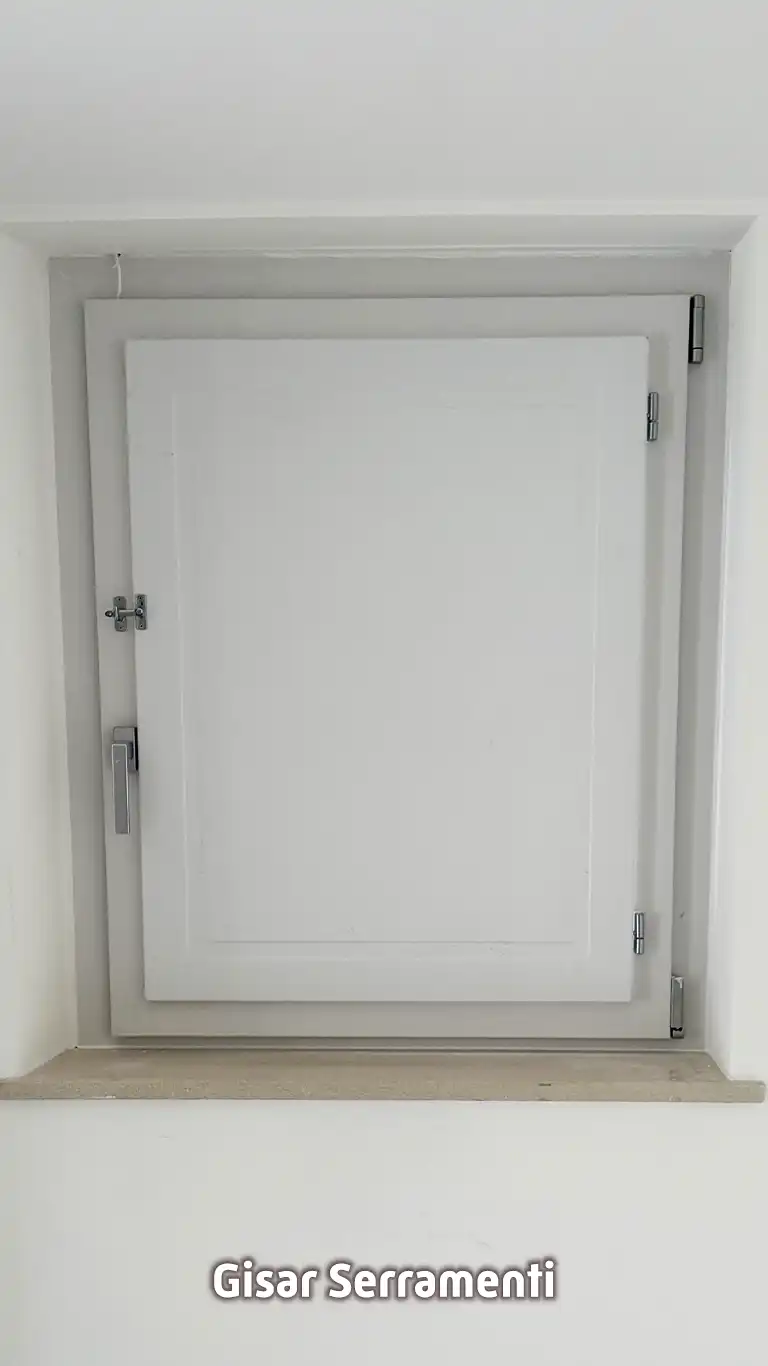 Scuretto in Legno per Finestra Monoanta